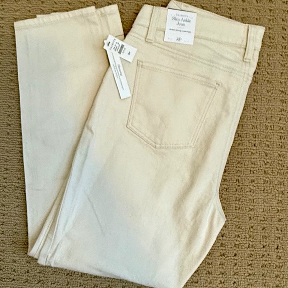 NWT Talbots jeans in Natural size 8P - Picture 3 of 4